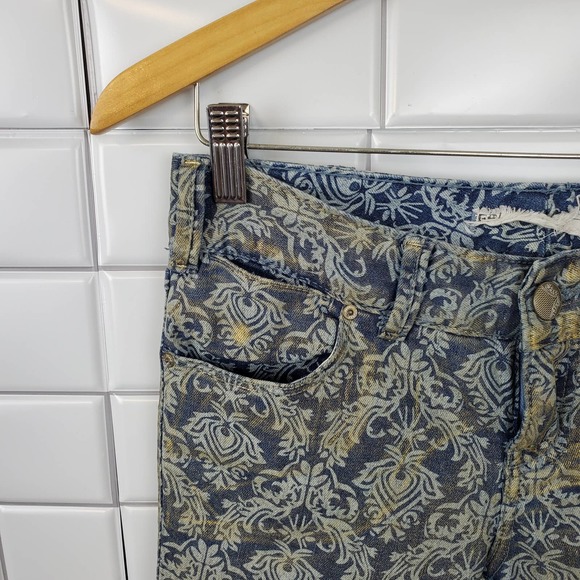 Free People Blue and Cream Patterned Skinny Jeans - Picture 5 of 16